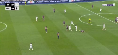 تقنية الفيديو تشعل الكلاسيكو: إلغاء ركلة جزاء وهدف لريال مدريد - الخليج الان