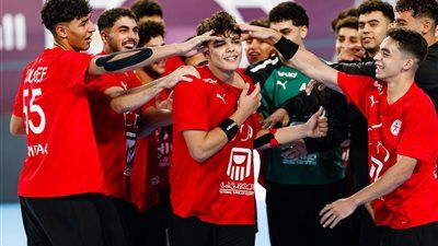 منتخب الناشئين يواصل التألق بمونديال اليد ويكتسح أمريكا ٢٢/٤٢ - الخليج الان