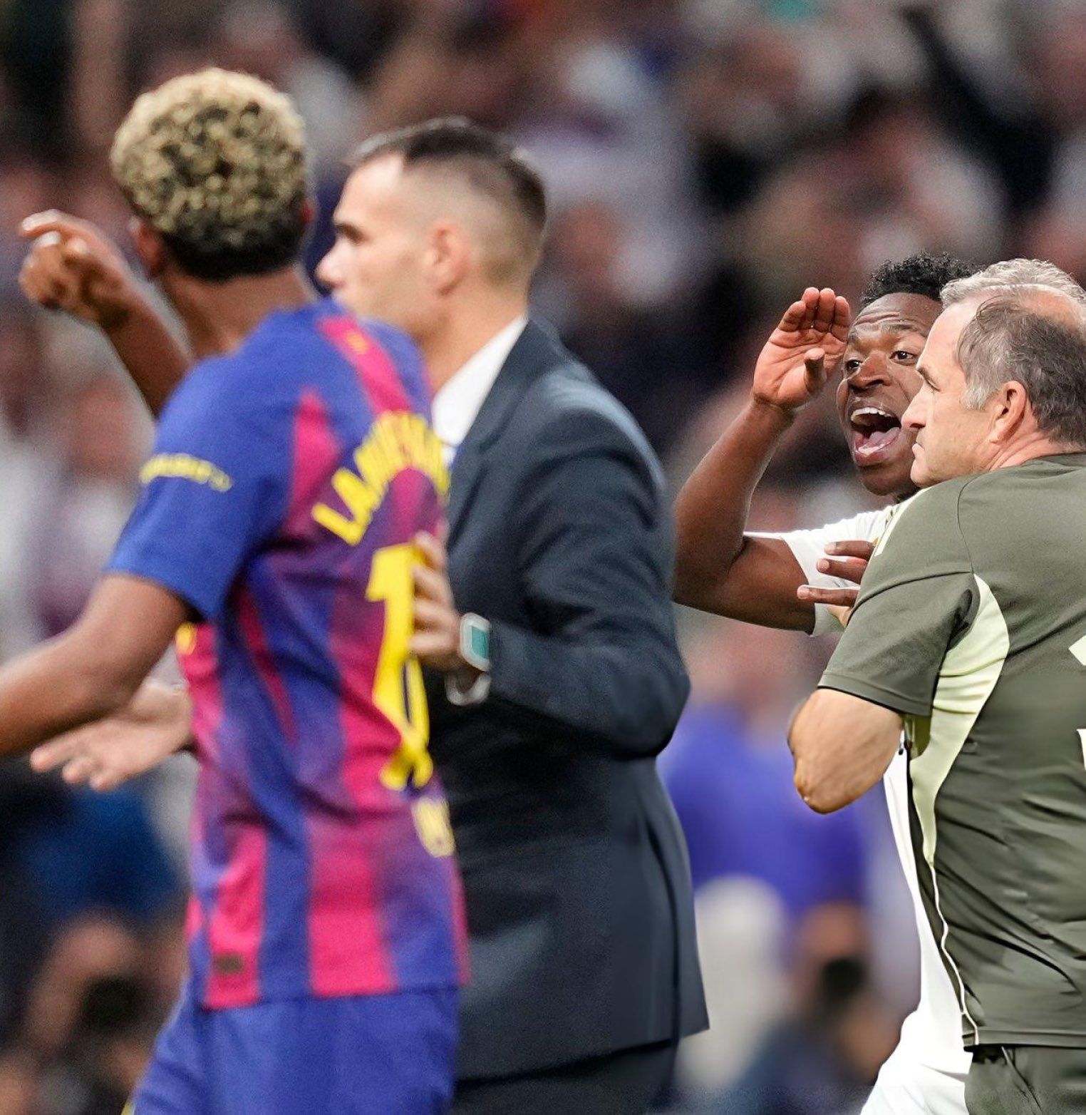 فرينكي دي يونج قائد برشلونة يعلق على أزمة لامين يامال ولاعبي ريال مدريد بعد الكلاسيكو - الخليج الان