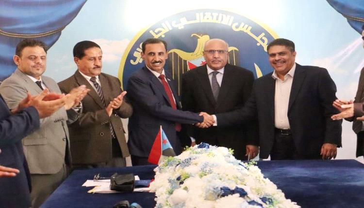 بحضور الكثيري.. تسليم واستلام في أجواء أخوية لقيادة انتقالي حضرموت