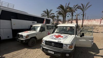 إسرائيل تتسلم رفات ثلاثة رهائن من غزة.. فحص حمض نووي لتحديد الهويات - الخليج الان