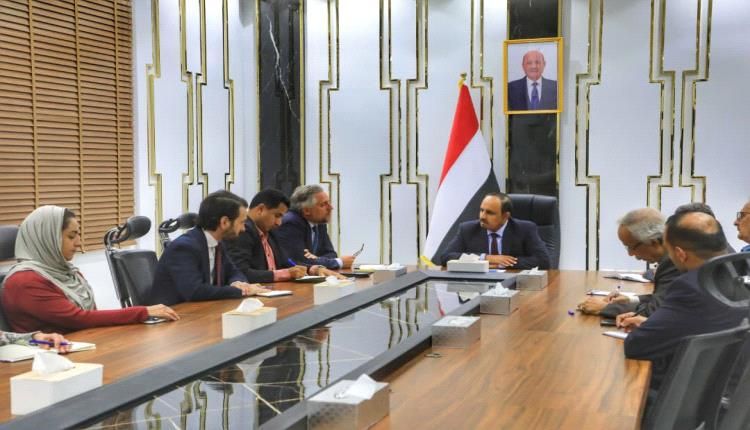 محافظ حضرموت يبحث مع وفد الاتحاد الأوروبي تعزيز التعاون والاستقرار ودعم جهود السلام والاقتصاد المحلي