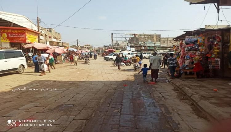 في لحج الخضيرة.. "الراتب والكهرباء" شيء من الماضي وحلم الاهالي