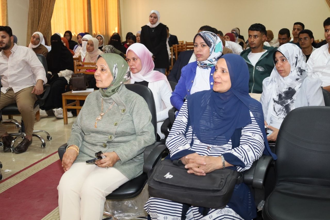 كلية التمريض بالمنيا تعقد مؤتمرها العلمي الأول تحت عنوان "استشراف المستقبل: التمريض والذكاء الاصطناعي في خدمة المجتمع" - الخليج الان