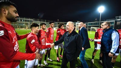 هاني أبو ريدة يحفز المنتخب الوطني قبل المشاركة في بطولة كأس العرب - الخليج الان
