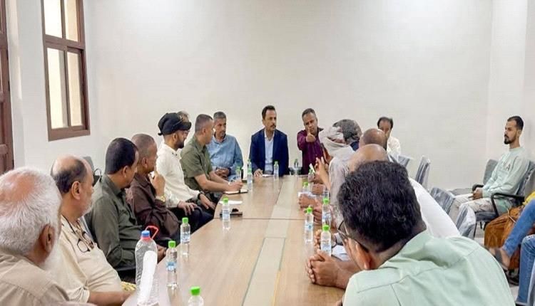 إجتماع في عدن يضع جملة من الحلول العملية لضبط أسعار الاسماك