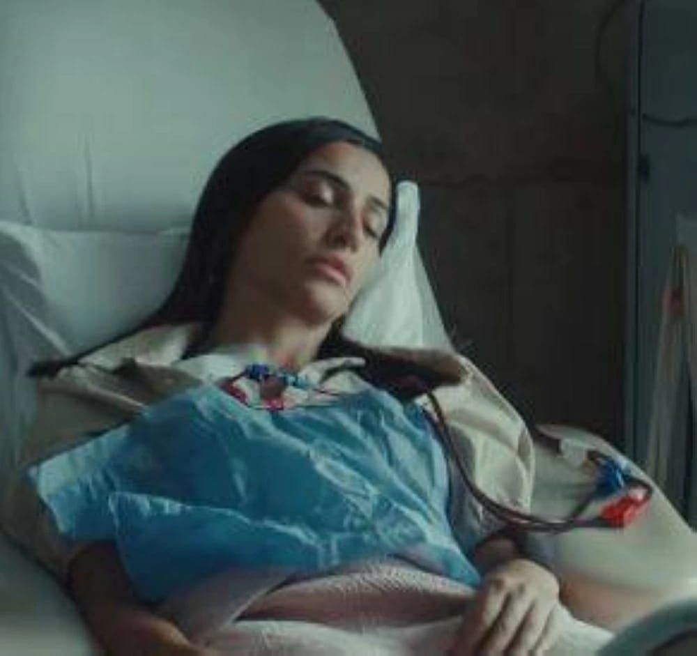 مسلسل لا ترد ولا تستبدل الحلقة الجديدة.. هل تتورط دينا الشربيني مع سمسار الكلية؟ - الخليج الان