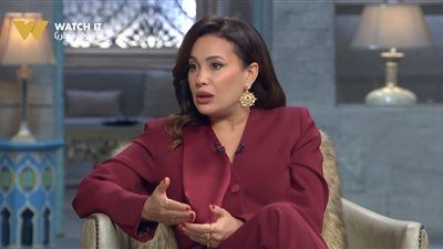 هند صبري عن بناتها: لايصة في تربيتهم.. وواحدة منهم جالها إحباط بسبب التعليقات السلبية - الخليج الان