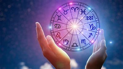 توقعات الأبراج حظك اليوم الاثنين 15-12-2025 لجميع الأبراج مهنياً وعاطفياً وصحياً - الخليج الان