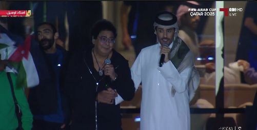 الكينج في قطر: محمد منير يخطف الأجواء في ملعب لوسيل قبل نهائي كأس العرب - الخليج الان