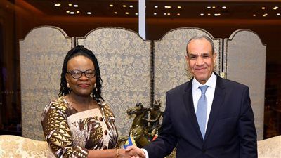 وزير الخارجية: نتطلع لزيادة صادرات الدواء إلى ناميبيا وتلبية احتياجاتها في قطاع الصحة - الخليج الان