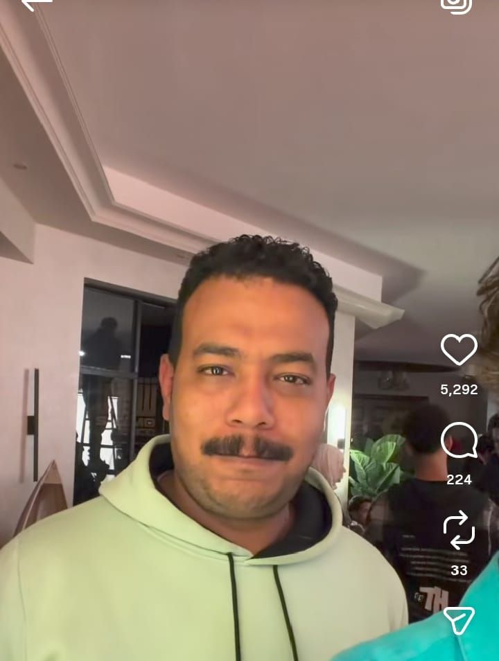 من كواليس مسلسل اللعبة.. هشام ماجد يمازح جمهوره بفيديو مع شبيه مصطفى غريب - الخليج الان