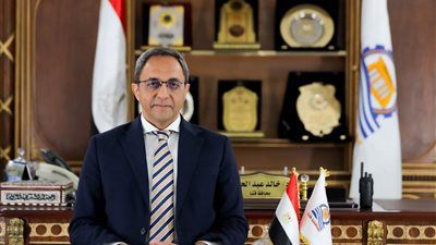 محافظ قنا ينعي طبيب شهيد الواجب ويقرر إطلاق اسمه على الوحدة الصحية بمسقط رأسه - الخليج الان