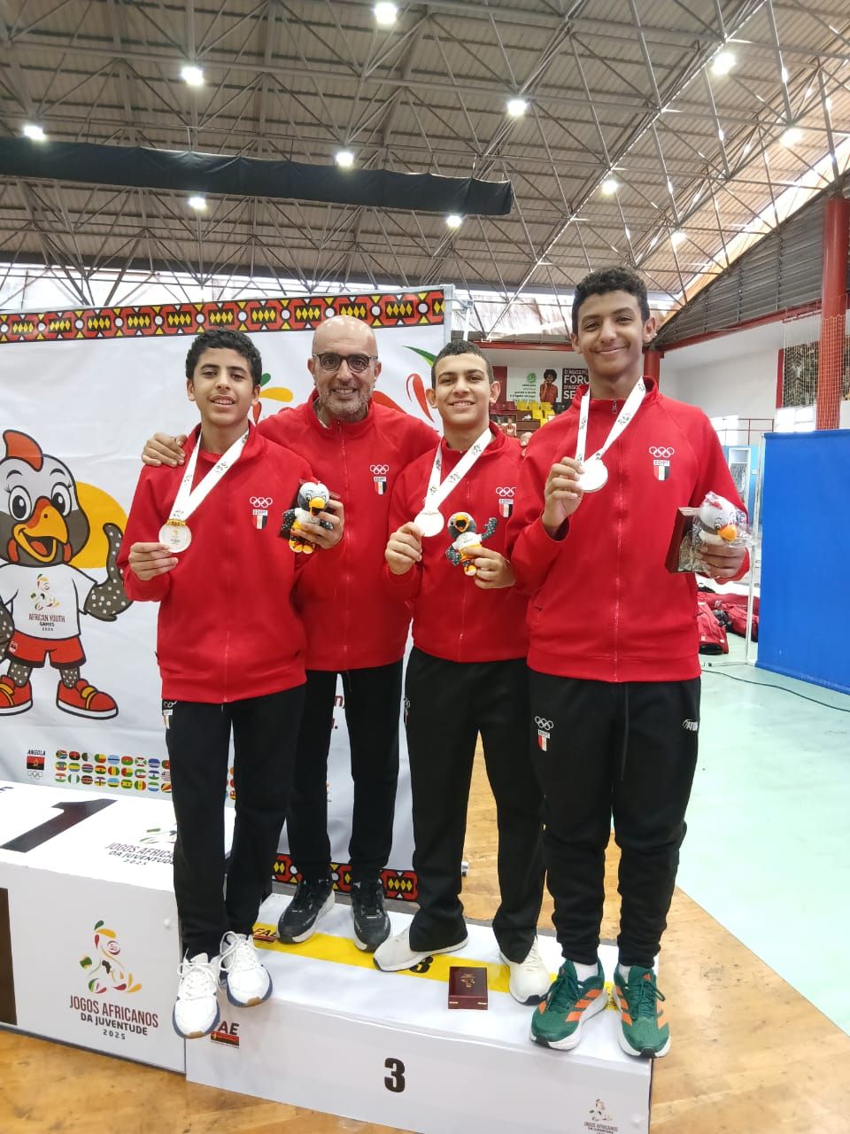 مصر تسيطر على ذهبيات فرق السلاح بدورة الألعاب الإفريقية للشباب - الخليج الان