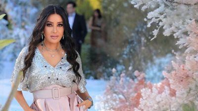 تسلملي.. لطيفة تعلن انتهاء تصوير كليب اغنيتها الجديدة - الخليج الان