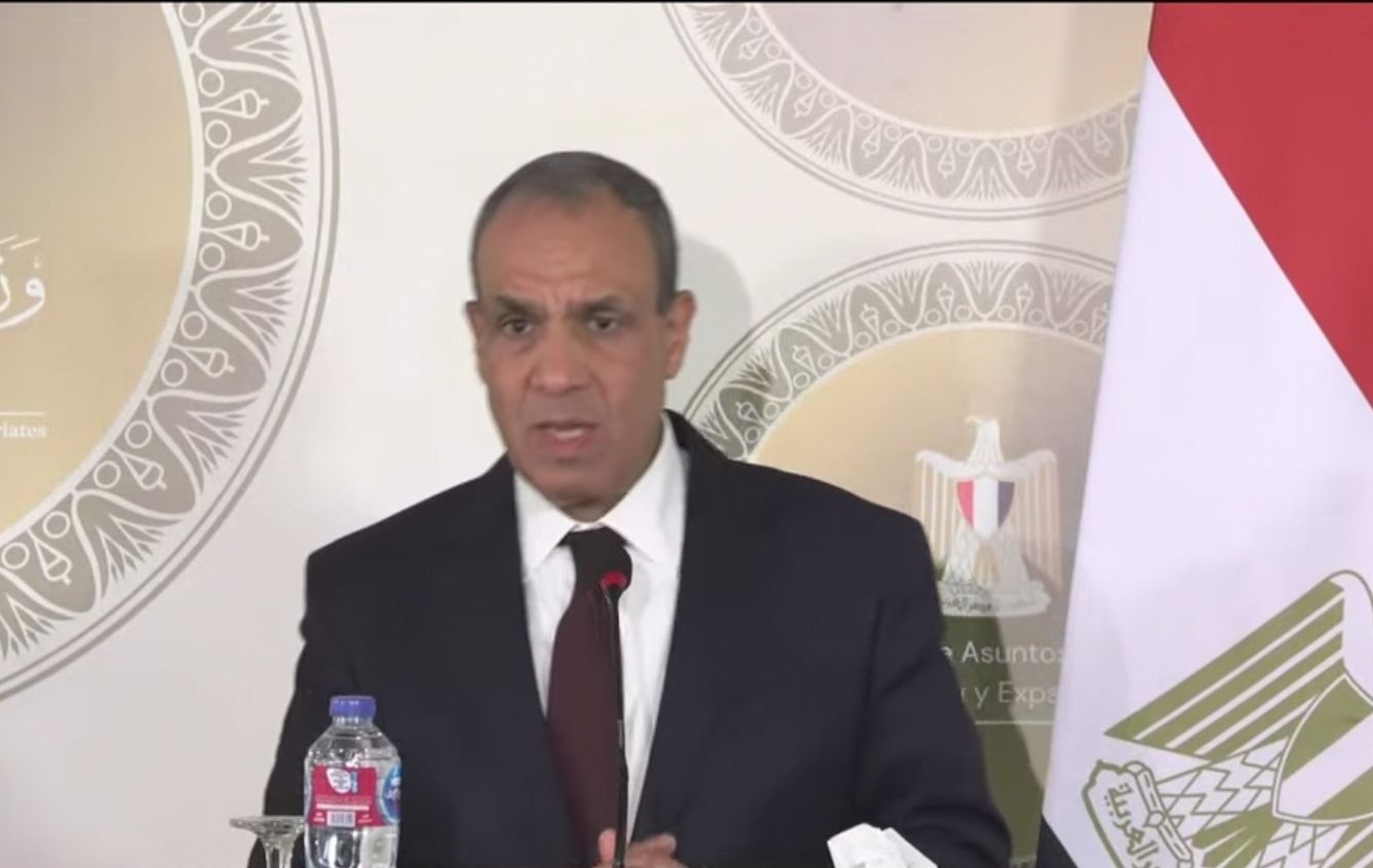 وزير الخارجية: مصر لا تواجه أي مشاكل مع دول حوض النيل باستثناء دولة واحدة.. وأمننا المائي خط أحمر - الخليج الان
