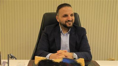 عمرو الديب رئيس تحرير تليجراف الخليج: صعود المستقلين فى الانتخابات البرلمانية كشف أن مقاعد البرلمان لا تمنح ولكن تنتزع بالصندوق - الخليج الان