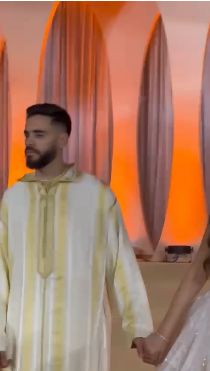 محمود بنتايج يظهر بالقفطان المغربي في حفل زفافه على ابنة أحمد سليمان عضو مجلس إدارة الزمالك (صور) - الخليج الان
