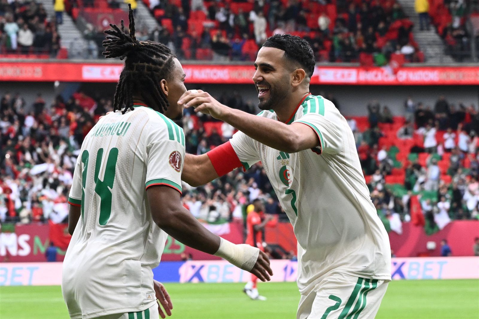 رياض محرز يكتب التاريخ مع الجزائر في كأس الأمم الإفريقية - الخليج الان