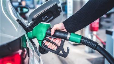 استقرار أسعار البنزين والسولار في مصر 2026 رسميا.. الحكومة تطمئن المواطنين - الخليج الان