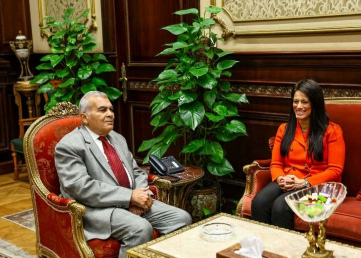 وزيرة التخطيط والتنمية الاقتصادية تلتقي رئيس مجلس الشيوخ - الخليج الان