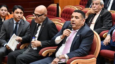 نائب باجتماع "إسكان الشيوخ" يطالب بمراجعة اللائحة التنفيذية لقانون التصالح في مخالفات البناء بالريف - الخليج الان