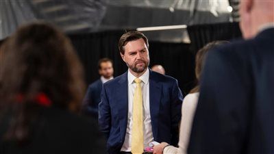 نائب الرئيس الأميركي يحذّر: نفوذ الإسلام السياسي قد يصل إلى دول نووية أوروبية خلال 15 عامًا - الخليج الان