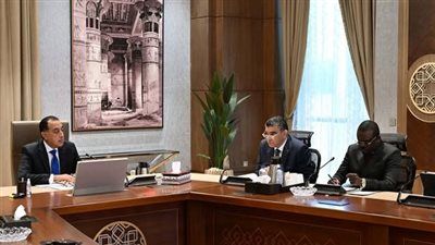 رئيس الوزراء يستقبل المدير العام للمركز الأفريقي لمكافحة الأمراض والوقاية منها «Africa CDC» - الخليج الان