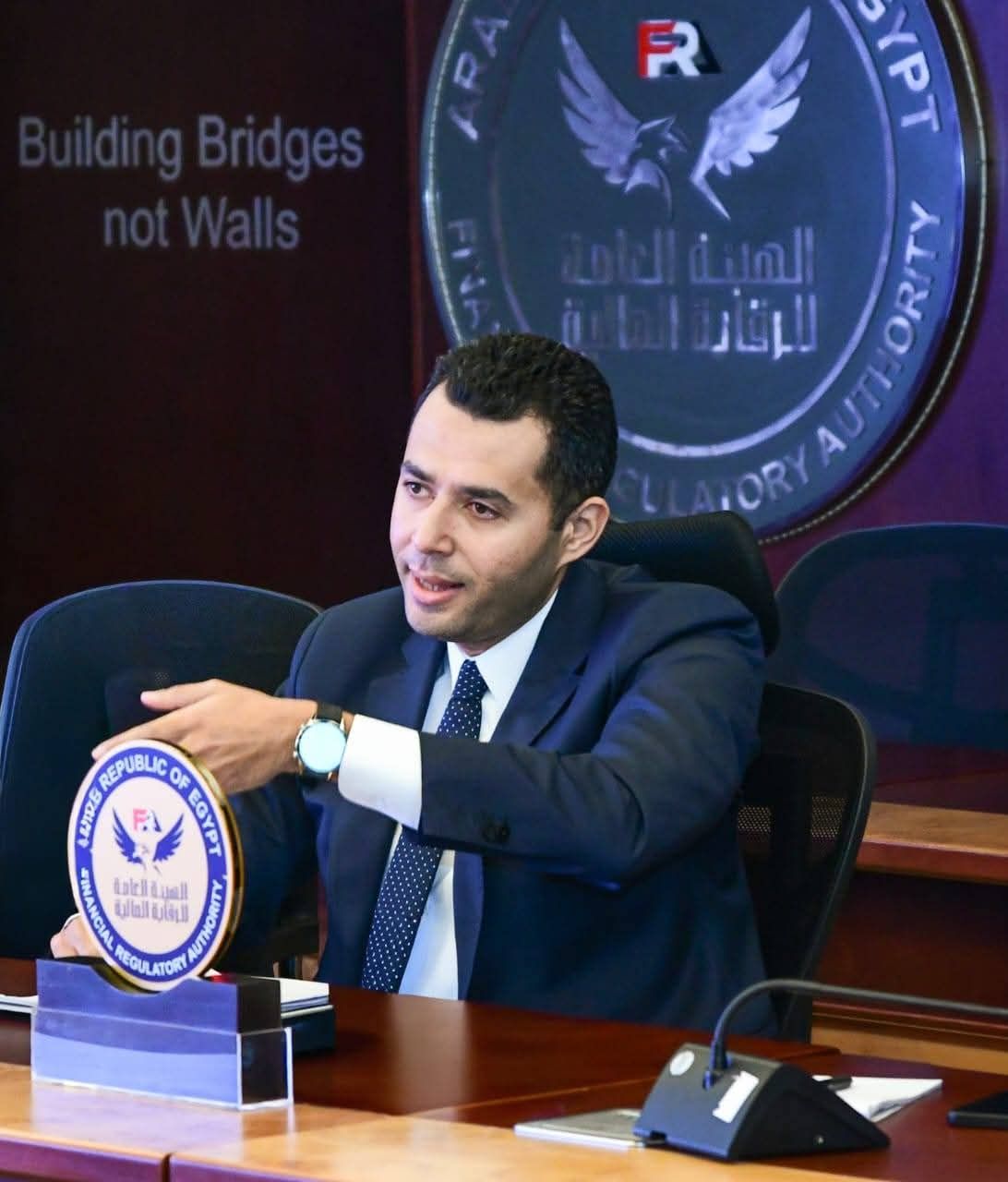 رئيس الوزراء يصدر قرارًا بتعيين ثلاثة مساعدين لرئيس الهيئة العامة للرقابة المالية - الخليج الان