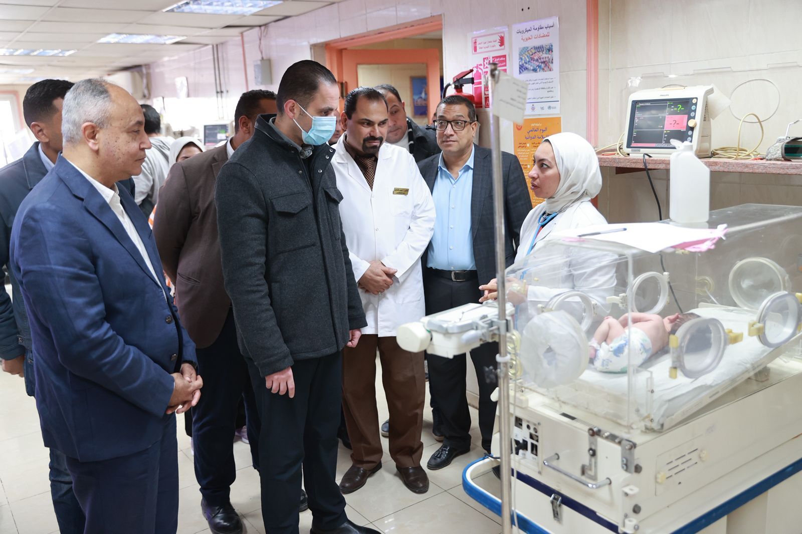 نائب وزير الصحة يتابع تنفيذ خطة التأمين الطبي لاحتفالات رأس السنة وأعياد الميلاد المجيد - الخليج الان