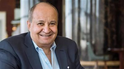 ضمير السينما ونبض الناس.. وحيد حامد في عيون النجوم - الخليج الان