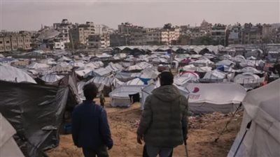 إسرائيل تحول المساعدات الإنسانية إلى سلعة تجارية مربحة في غزة وسط حصار محكم.. و تُبلغ 37 منظمة إغاثية بوقف أنشطتها - الخليج الان