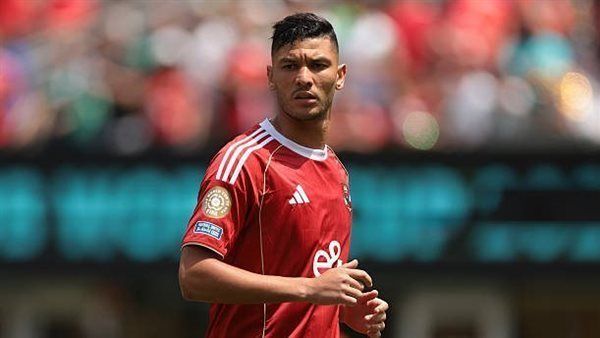 تفاصيل إصابة أشرف داري وموعد عودته لتدريبات الأهلي - الخليج الان