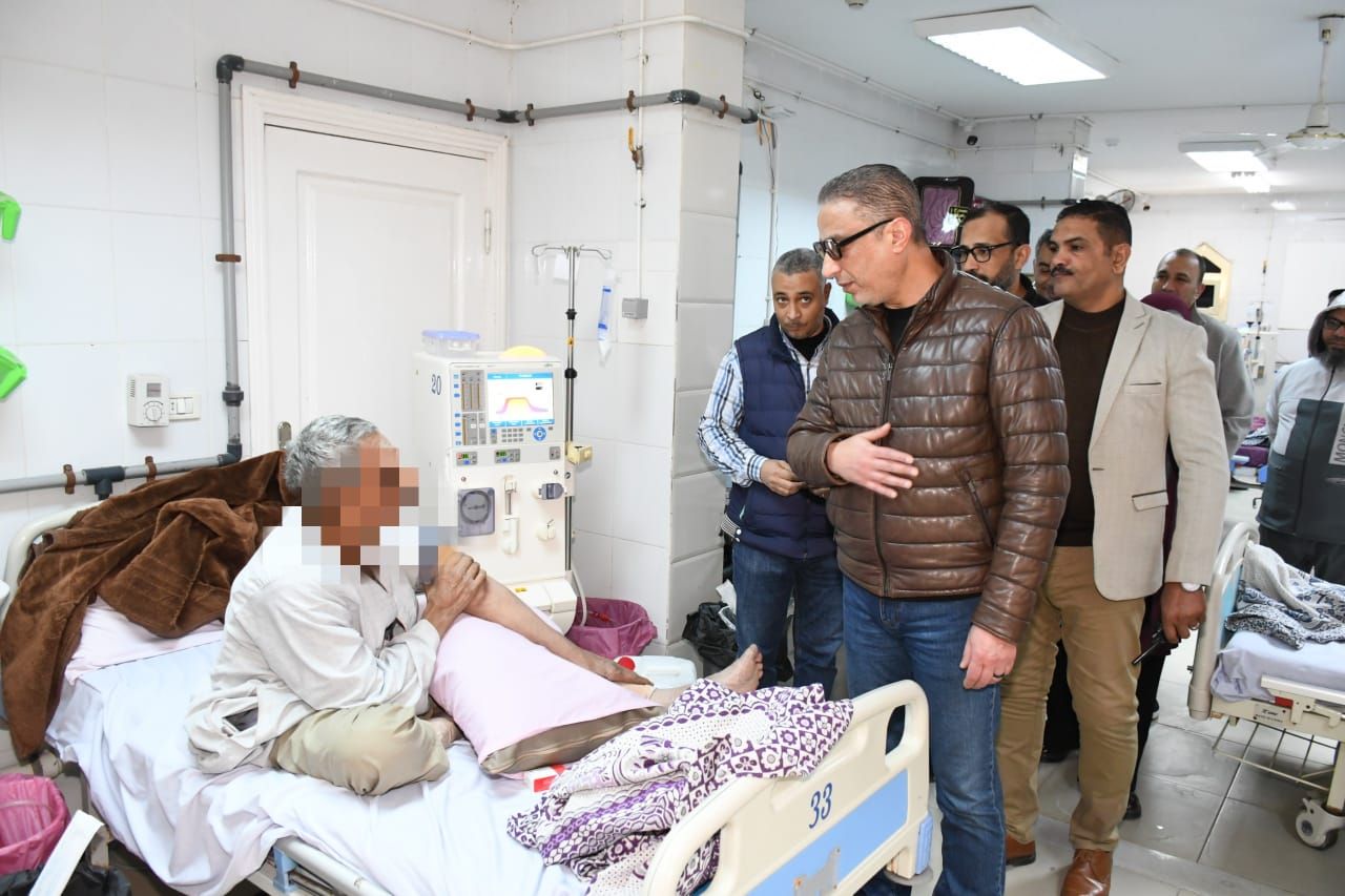 ماس كهربائي.. محافظ الفيوم يطمئن على حالة الأطفال المبتسرين - الخليج الان