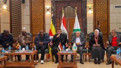 نقيب المهندسين يبحث تعزيز التعاون الهندسي مع أوغندا - الخليج الان