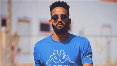 بروكسي يضم مصطفي الصفتي مدافع قرية عامر موسمين ونصف - الخليج الان