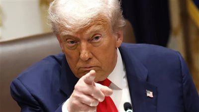 ترامب للمحتجين الإيرانيين: المساعدة في طريقها إليكم ومن يقتلونكم سيدفعون الثمن باهظاً - الخليج الان