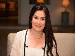 بعد مشاركتها في الضحايا.. وفاء سالم تكشف سبب تراجعها عن الاعتزال | خاص - الخليج الان