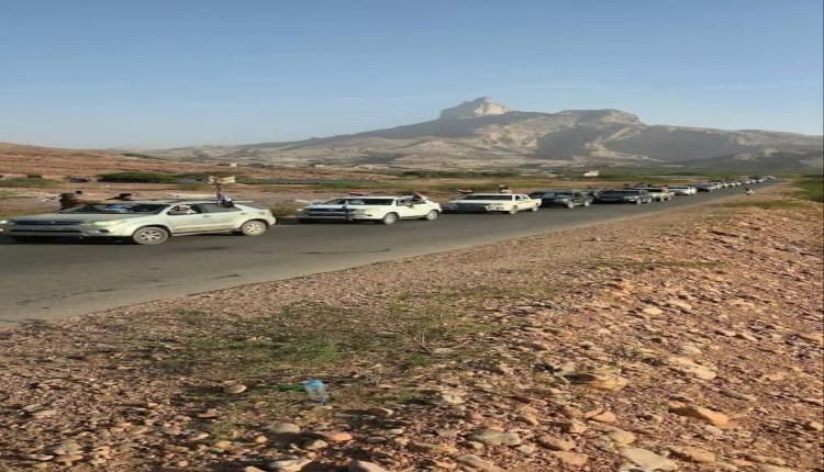 موكب محافظ الضالع يتجه إلى عدن اللاحتشاد تأييدًا للإعلان الدستوري