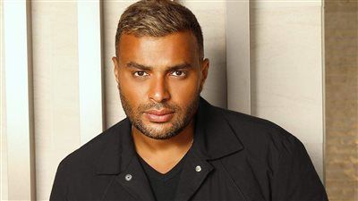 يارب اصلح حالها.. رامي صبري يدعو لـ شيرين عبد الوهاب من المسجد النبوي - الخليج الان