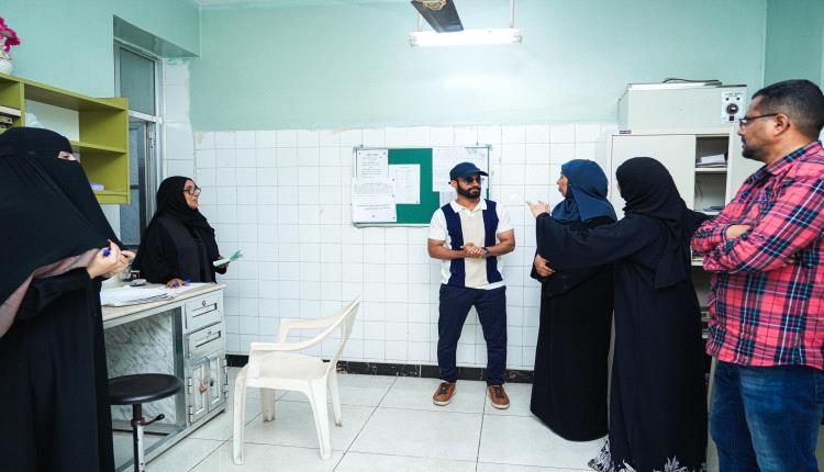 مدير صيرة يتفقد مستوى الخدمات في المراكز الصحية بالمديرية