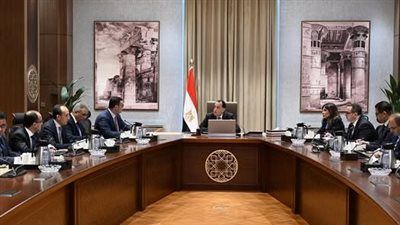 رئيس الوزراء يتابع عددًا من ملفات العمل مع وزير الإسكان - الخليج الان