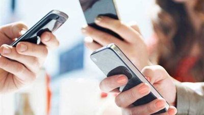 رئيس الجمارك: إيقاف فوري لأي هاتف غير مسدد الرسوم الجمركية في مصر - الخليج الان