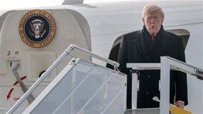 «بعد تعطل طائرته».. وصول ترامب إلى زيورخ للمشاركة في المنتدى الاقتصادي العالمي|صور - الخليج الان
