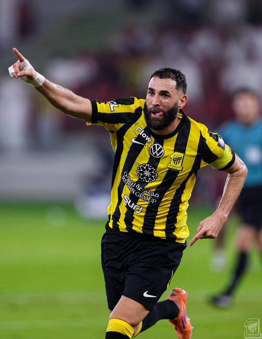 القادسية ضد الاتحاد.. كريم بنزيما يسجل الهدف الأول لـ الاتحاد في مرمى القادسية من ركلة جزاء بدوري روشن السعودي - الخليج الان