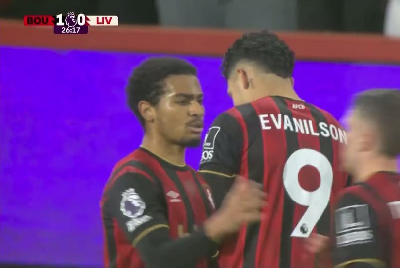 بورنموث ضد ليفربول.. فيرجيل فان دايك يتسبب في استقبال ليفربول لهدفين أمام بورنموث في الدوري الإنجليزي الممتاز - الخليج الان