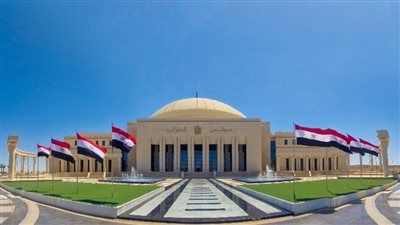 ضوابط وتفاصيل الترحيل والمقابل النقدي للإجازات اللاعتيادية وفقا للقانون - الخليج الان