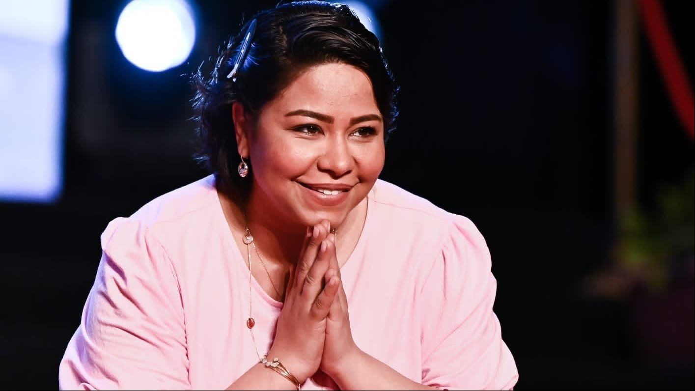 أول رد فعل من شيرين عبد الوهاب بعد أنباء نقلها لمنزل فنانة شهيرة.. رد غامض يثير التساؤلات - الخليج الان