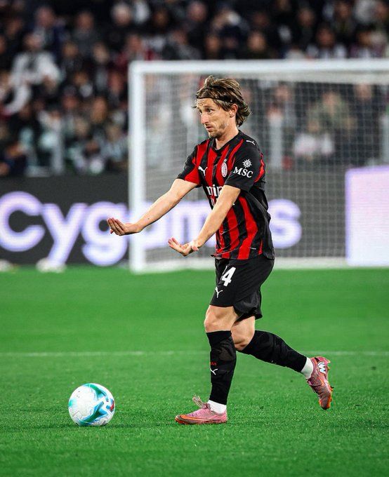 روما ضد ميلان.. استمرار نتيجة التعادل بين روما وميلان في الدوري الإيطالي بعد مرور 80 دقيقة - الخليج الان