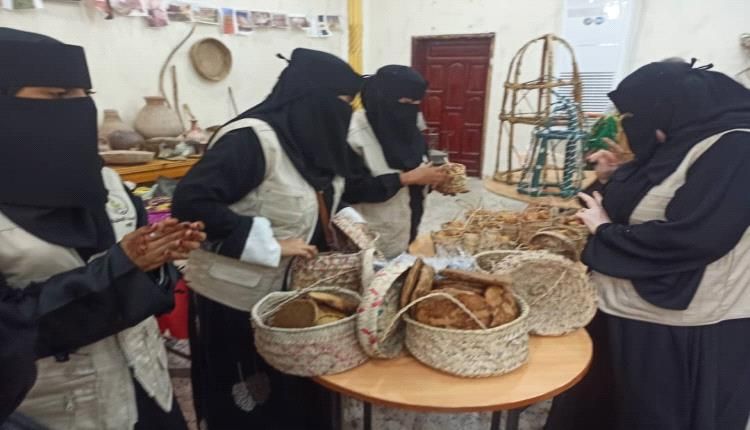 نساء لحج تنظمن المهرجان الاول للتراث اللحجي